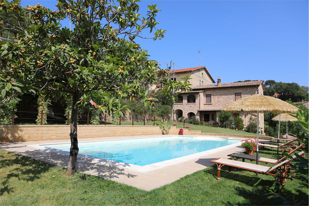 Agriturismo A Montepulciano Con Piscina Agriturismo Vicino